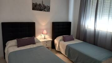 4 Schlafzimmer, kostenloses WLAN, Bettwäsche