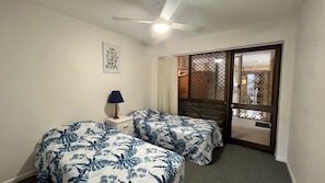 2 slaapkamers, een strijkplank/strijkijzer, wifi, beddengoed