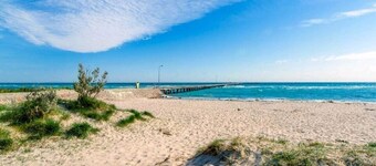 BEACH House Getaway @ Blairgowrie