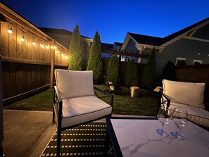 Terrace/patio - ❤️Stay at Peppermint Cottage - Norton Commons -Walk eat & shop- free breakfast (Prospect)