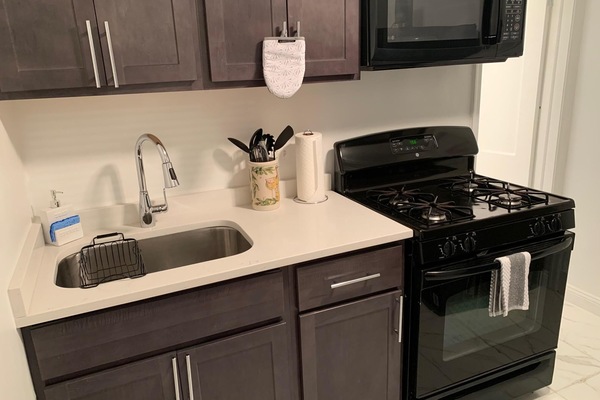 Refrigerador, microondas, horno, placa de cocina