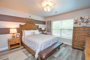 6 Schlafzimmer, Schreibtisch, Bügeleisen/Bügelbrett, kostenloses WLAN