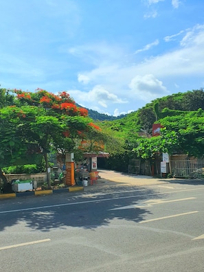Fachada de la propiedad