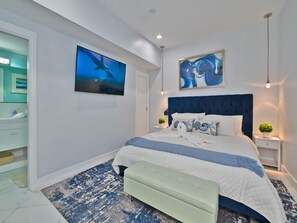 4 Schlafzimmer, Schreibtisch, Bügeleisen/Bügelbrett, kostenloses WLAN