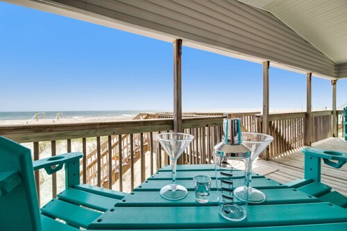 Ocean Front - Amazing Ocean Views - Dog Friendly Classic Beach Home, Sleeps 8