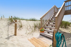 Imagen sin descripción, 5 de 50, botón