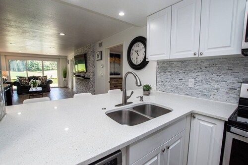 Luxury – Spacious 3BR Ground-Floor Condo w/ Golf Views, Private Patio, PGA Golf & Tennis Community