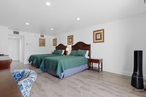 3 habitaciones, tabla de planchar con plancha y wifi gratis 
