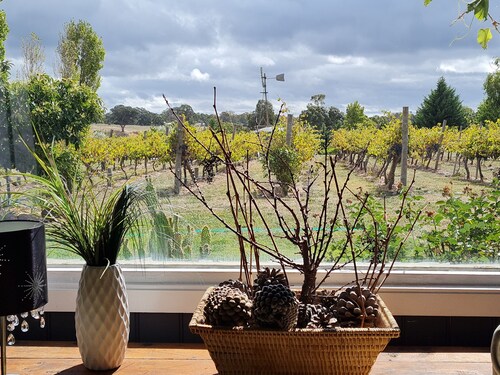 Cottage Amongst The Vines