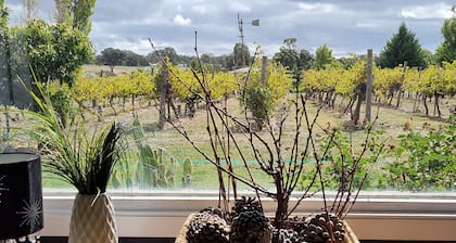 Cottage Amongst The Vines