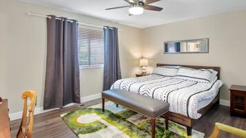 5 bedrooms, desk, iron/ironing board, WiFi