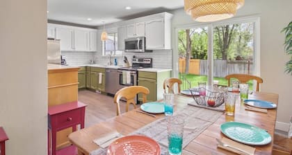 "Double Lodge" has 2 kitchens, Free Ski Rental, game room, sleeps 13, perfect for families or groups