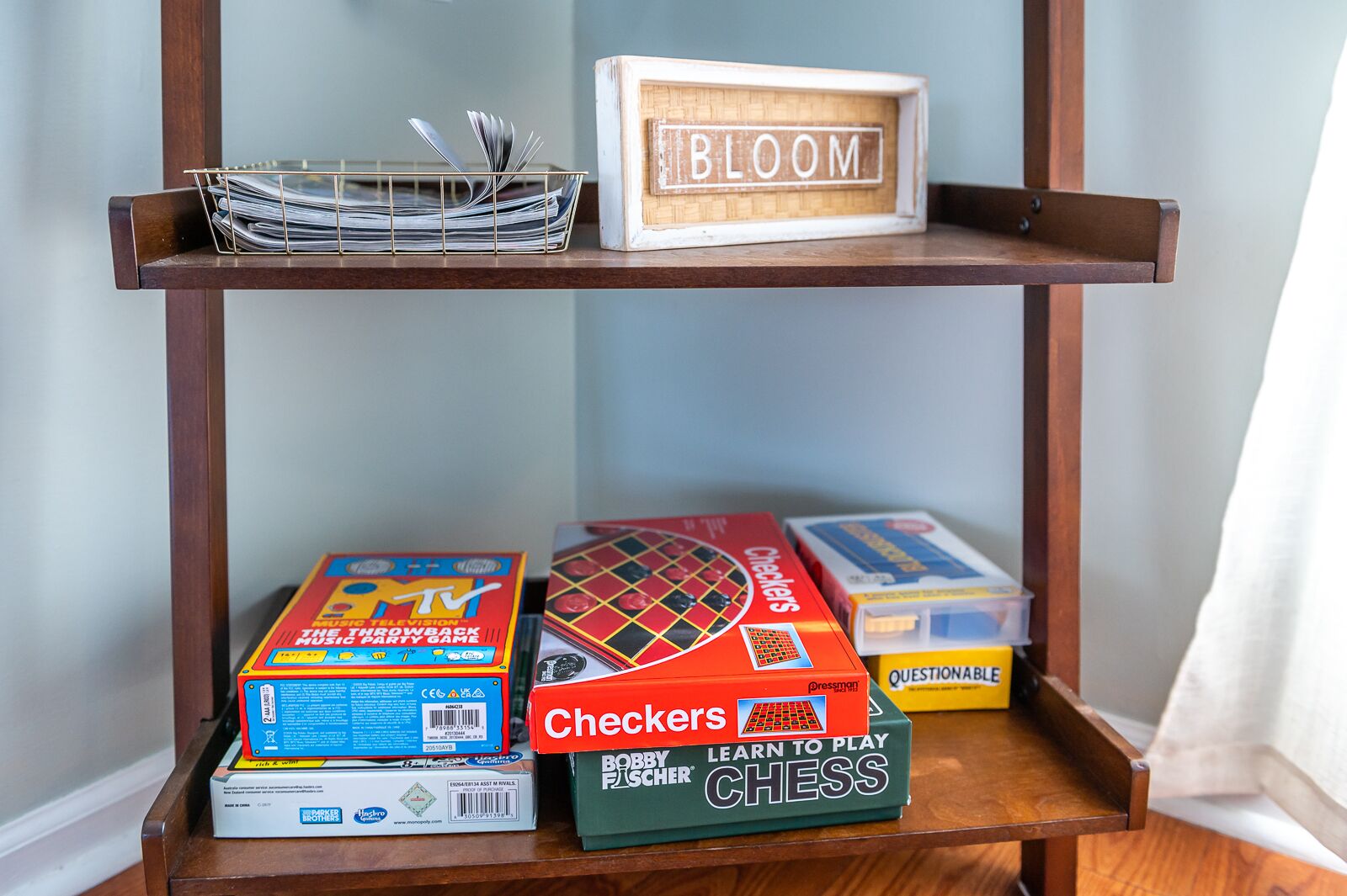 Family Friendly Getaway Near Everything (Naval Weapons Station & Charleston)