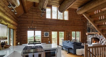 Overby Woods cabin - with Hot Tub & Lake MI Views