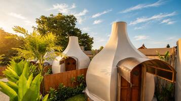 Luxury Glamping with Bathtub | Free WiFi, bed sheets