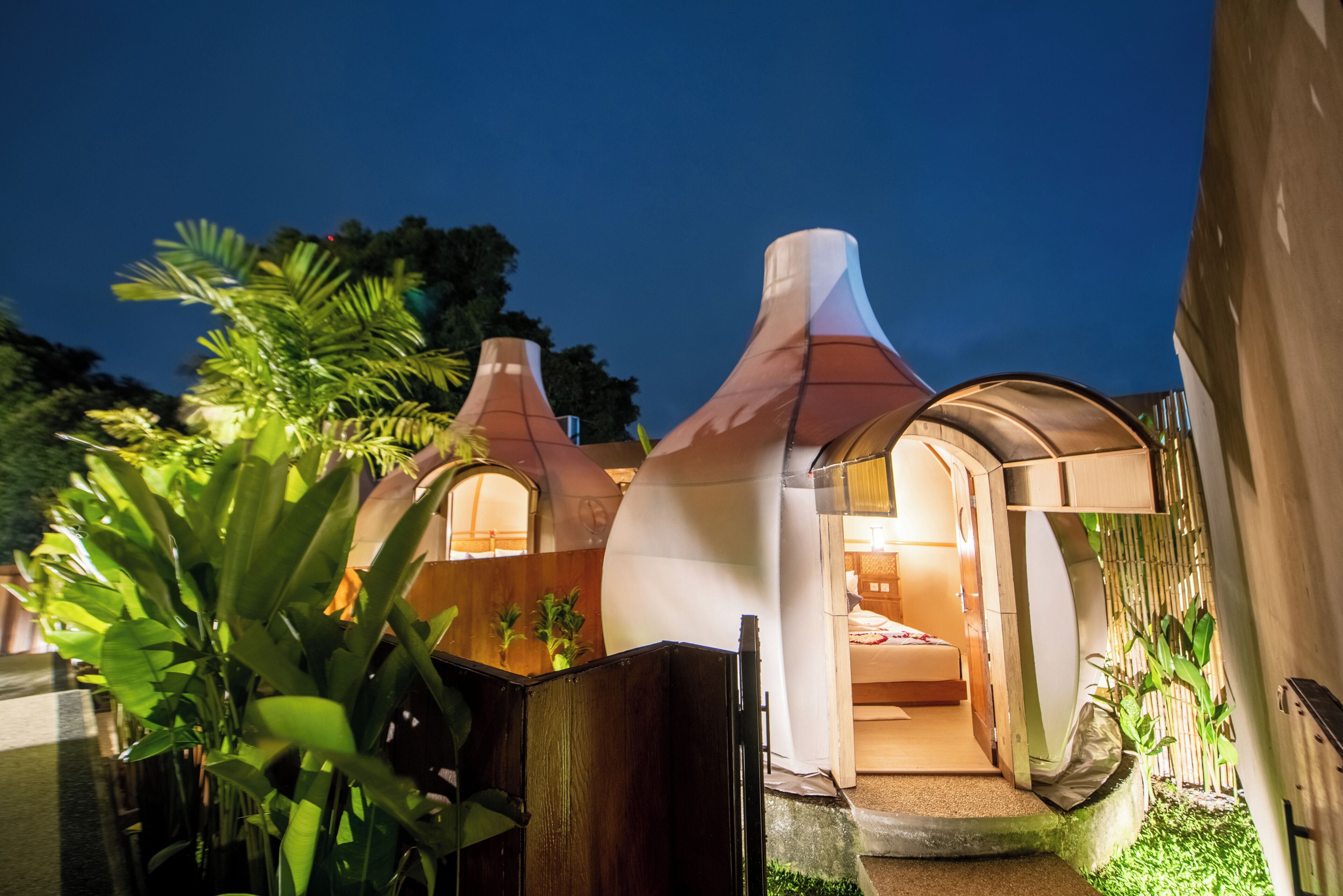 Luxury Glamping with Bathtub | WiFi (free), bed sheets