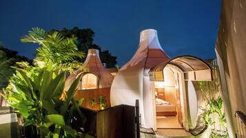 Luxury Glamping with Bathtub | WiFi (free), bed sheets