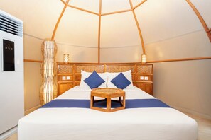 Luxury Glamping with Bathtub | 무료 WiFi, 침대 시트