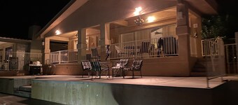 Water Front Home at the Parker Strip in the beautiful Moovalya Keys .