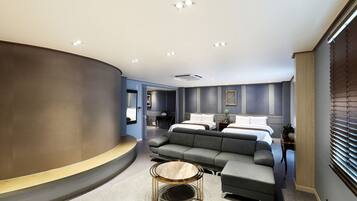 Royal Suite, 2 Bedrooms, 2 Bathrooms (Breakfast not provided on Monday) | 1 bedroom, individually decorated, individually furnished