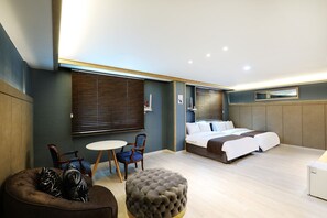 Suite Familiale (Breakfast not provided on Monday)