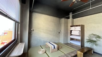 Classic Twin Room, 1 Bedroom | Minibar, in-room safe, desk, blackout drapes
