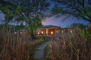 Tenda | Pemandangan dari kamar