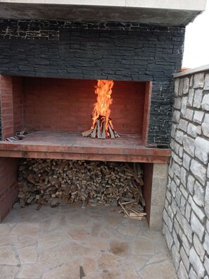 House (Three Bedroom Holiday Home with Swimm) | BBQ/picnic area - Holiday Home Maria (Vodice)