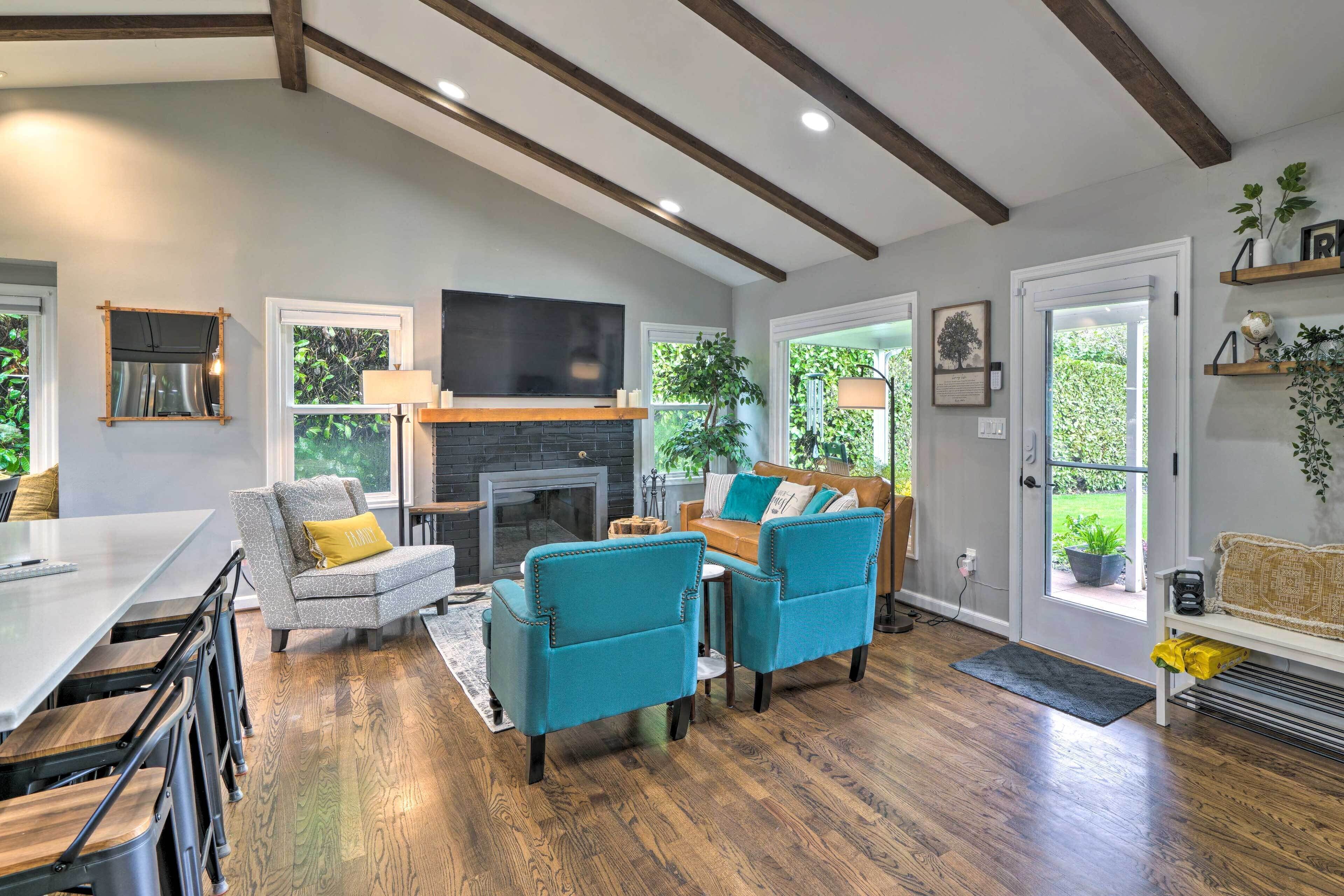 Chic Vancouver Cottage: 1 Mile to Main Street