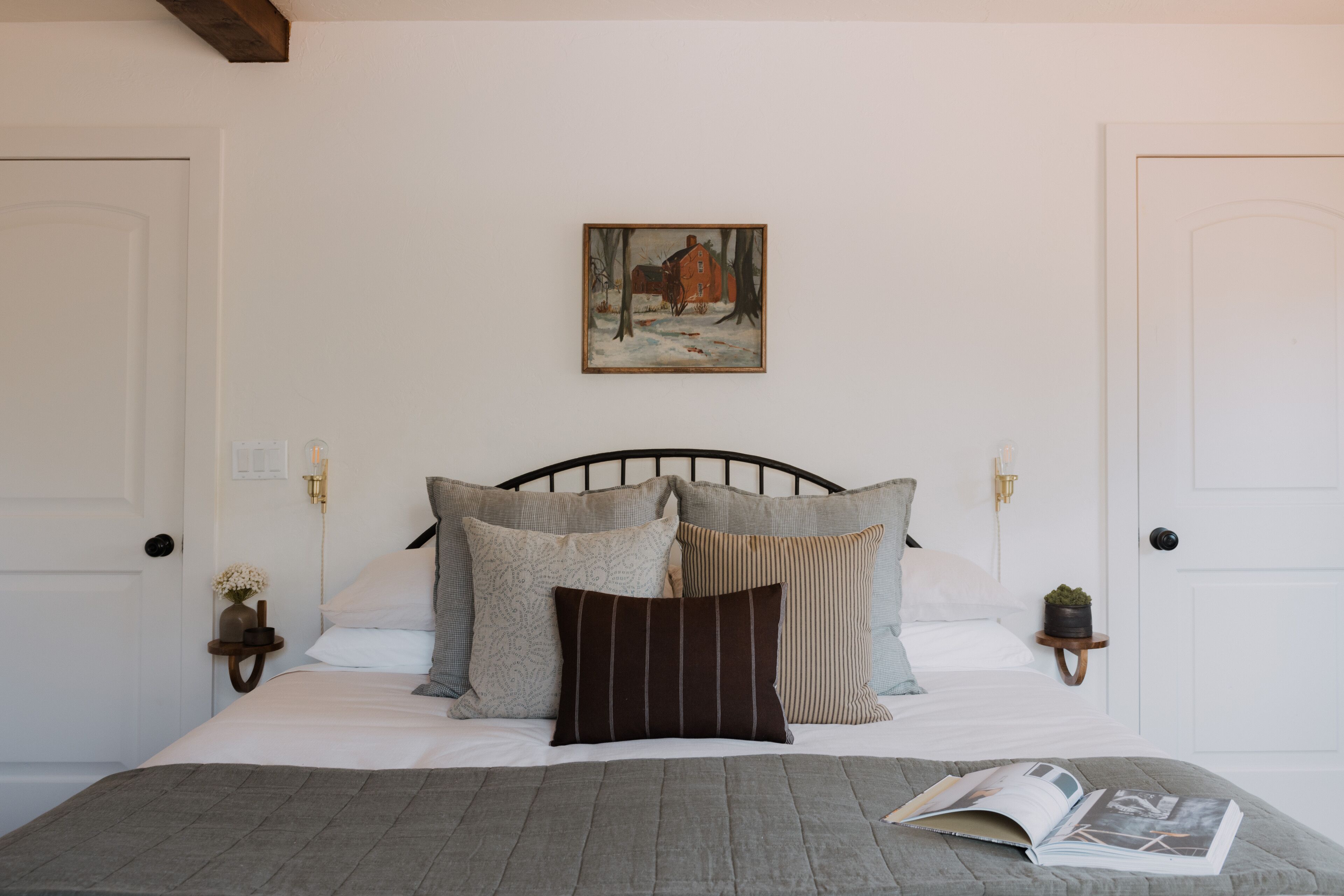 THE ZION CABIN—Newly Restored Log Cabin, Orderville, UT Vacation Rental