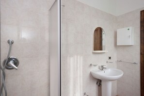 Regadera y bidet 