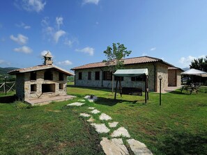 Property grounds - Farmhouse near Lake Trasimeno with Pool (Passignano sul Trasimeno)