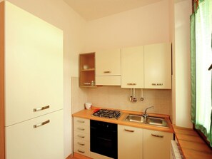 Oven