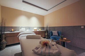 Soins corporels, massages aux pierres chaudes, massages sportifs