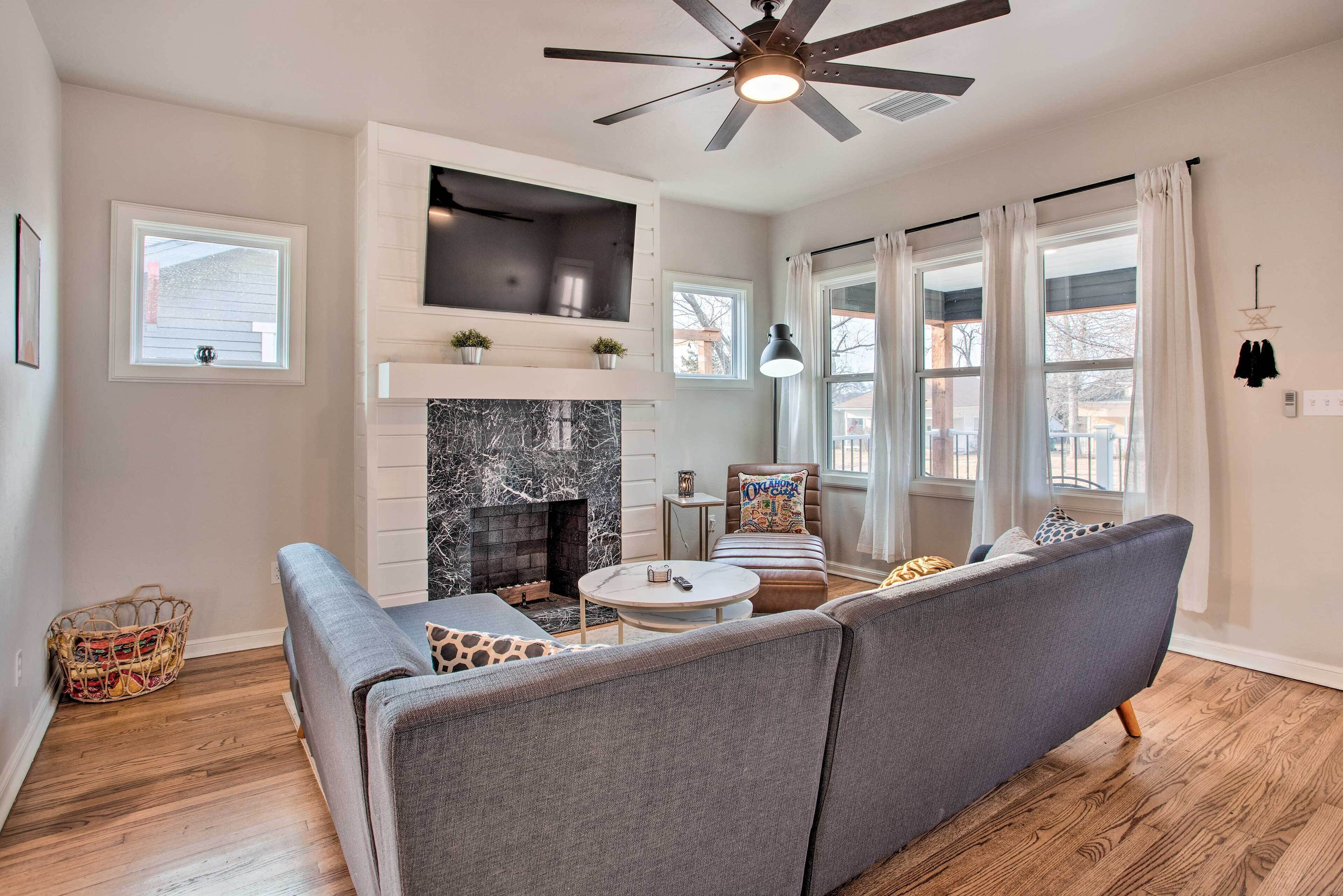 Charming Downtown Home w/ Updated Interior!