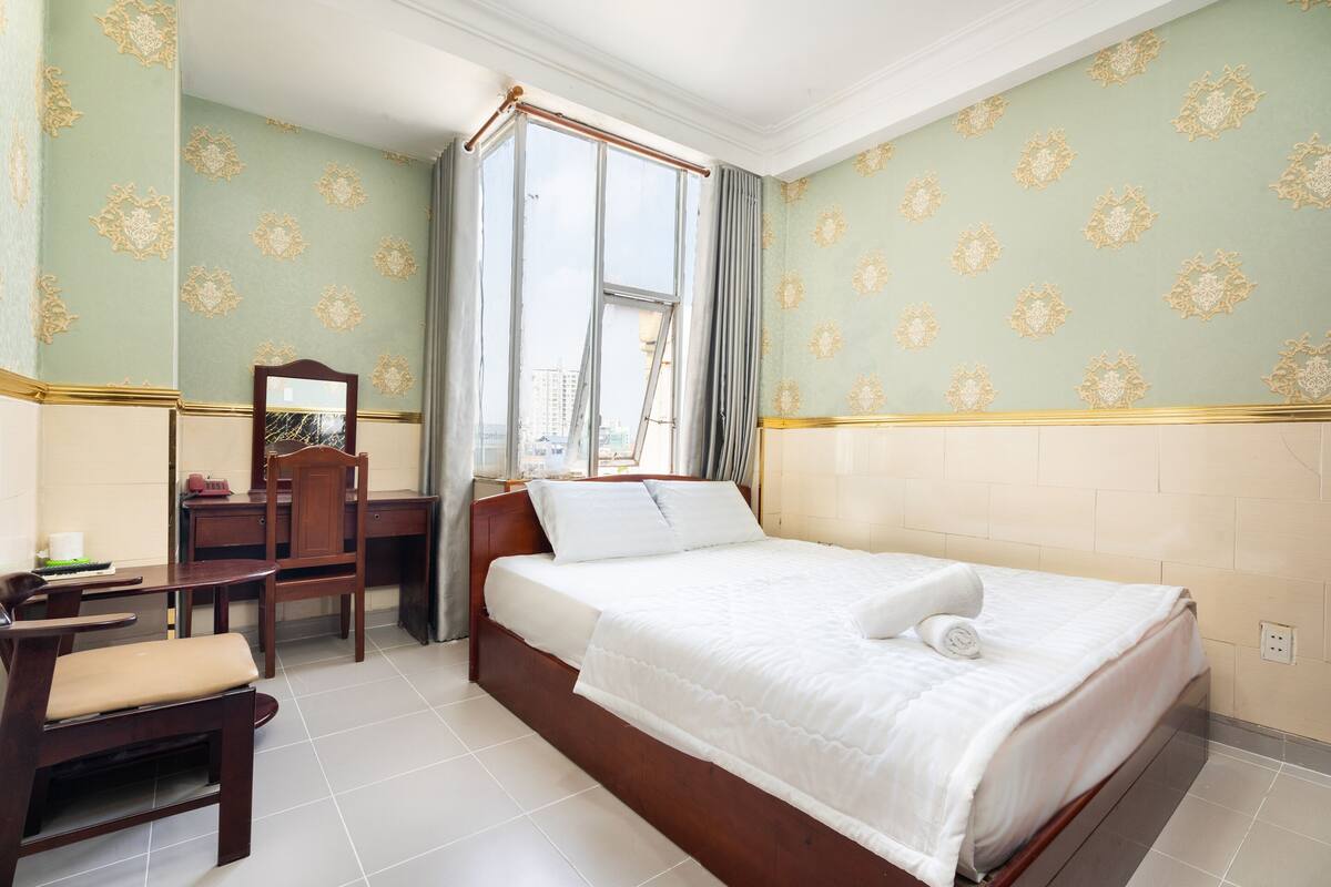 Standard-Doppelzimmer | Schreibtisch, kostenloses WLAN, Bettwäsche