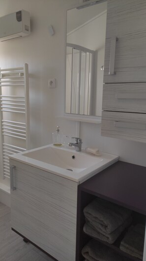 Shower, soap