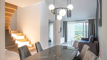 Familie appartement | Dineren in de kamer