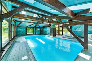 Innenpool, beheizter Pool