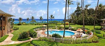 Spacious 3 Bedroom Ocean Front W/Lanai-Kaha Lani