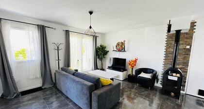 Maison 3 chambres, jardin clos, plage à proximité, bien équipé, WiFi, parking