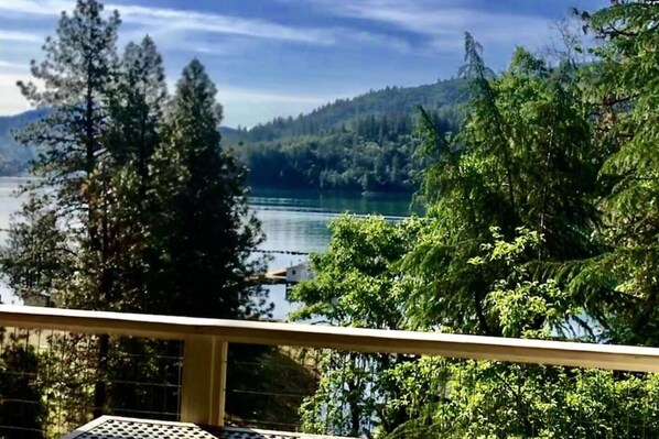 Property grounds - Special $ Now - Awesome Lake Views - Single Floor - Shasta Lakeshore Retreat #5 (Lakehead)