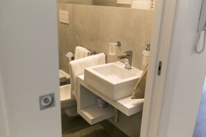 Ducha y secador de pelo