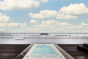 Hot springs - Hotel Bridge Seogwipo (Seogwipo)