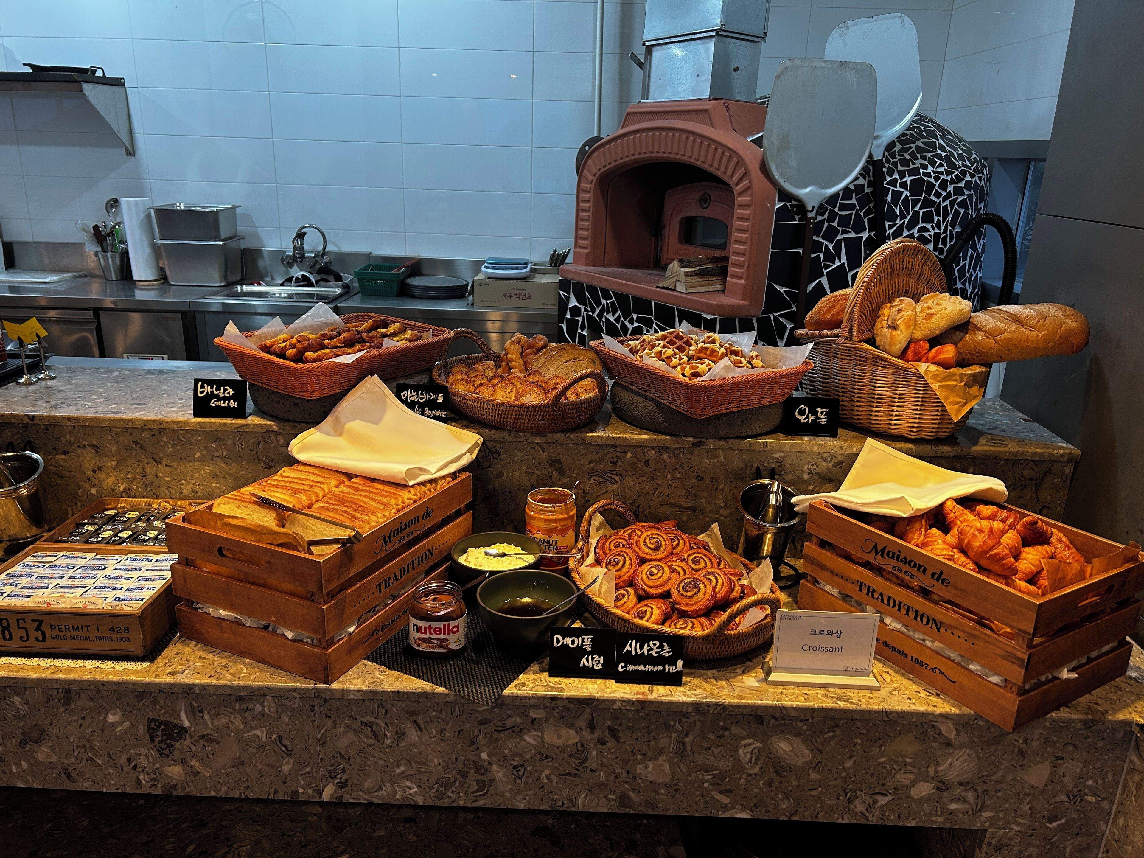 Photo - Hotel bridge Seogwipo