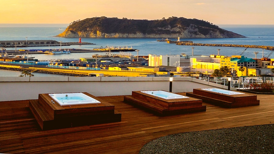 西歸浦 Bridge 飯店