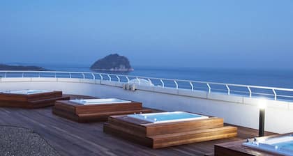 Hotel Bridge Seogwipo