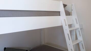 2 habitaciones, tabla de planchar con plancha y wifi