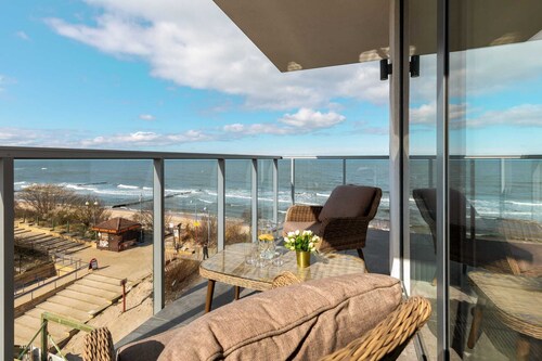 Apartment with Sea View | Air Conditioning | Close to the Beach
