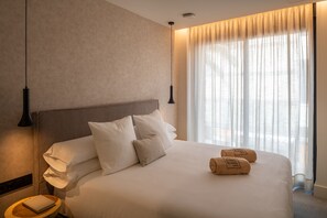 客房内保险箱、笔记本电脑工作区、隔音、熨斗/熨衣板